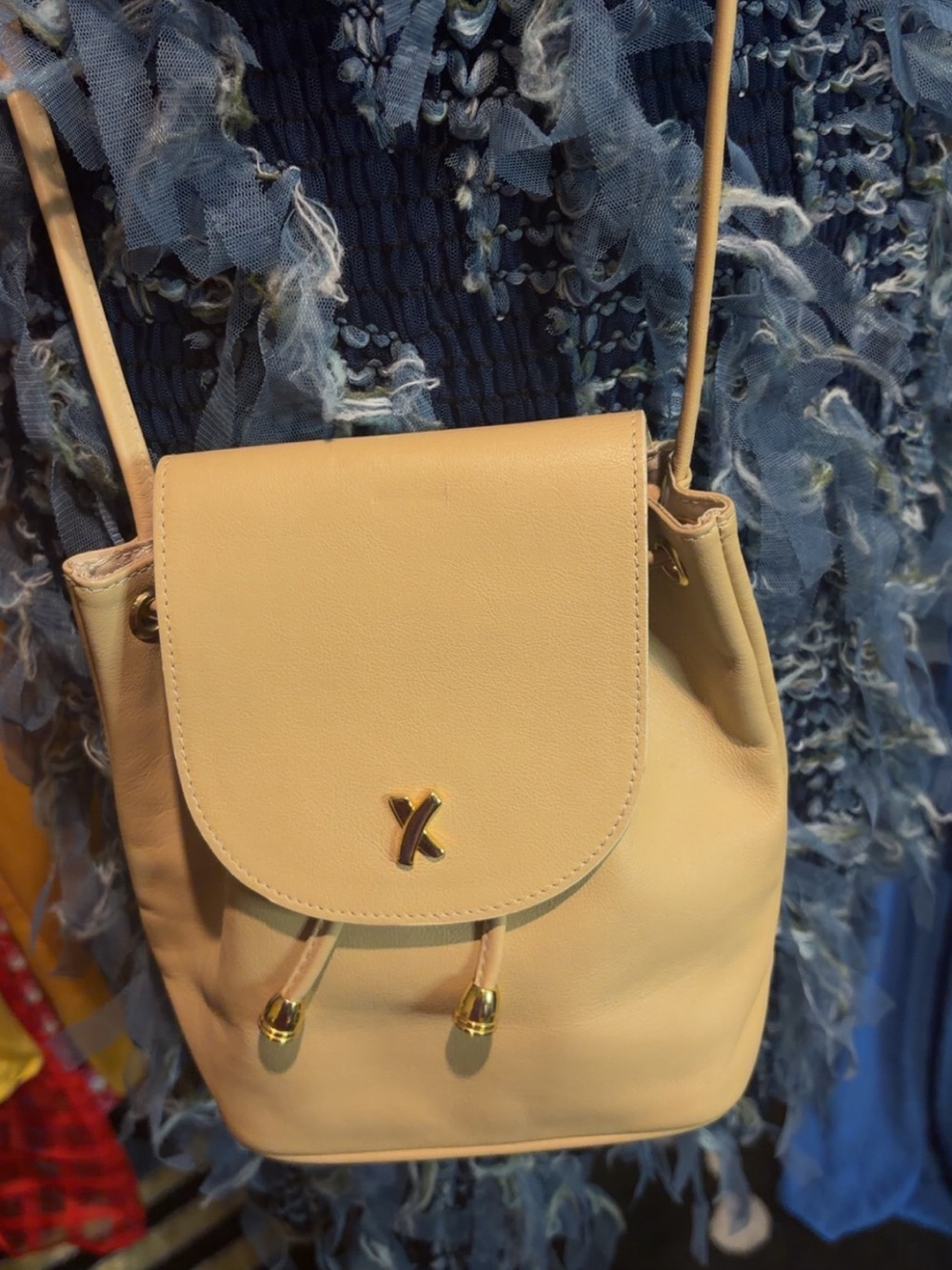 Vintage Picasso bucket Cream Crossbody - Designer Style